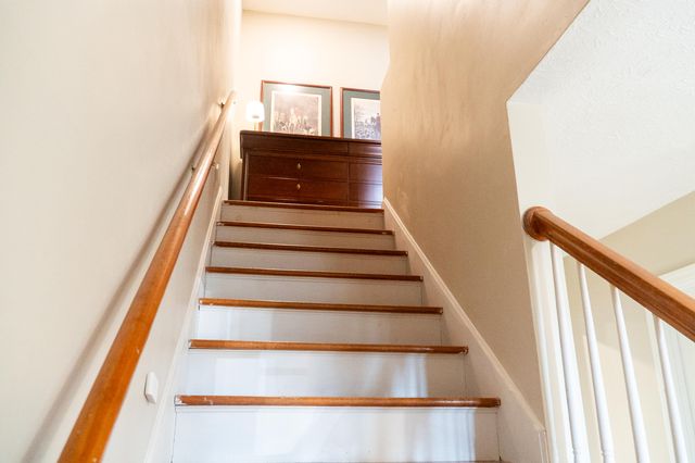 205 Glenbrook Court, Frankfort, KY 40601