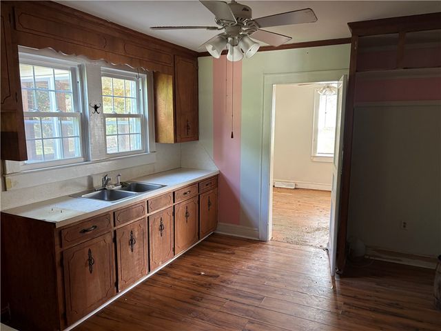 2609 East North Avenue, Anderson, SC 29625