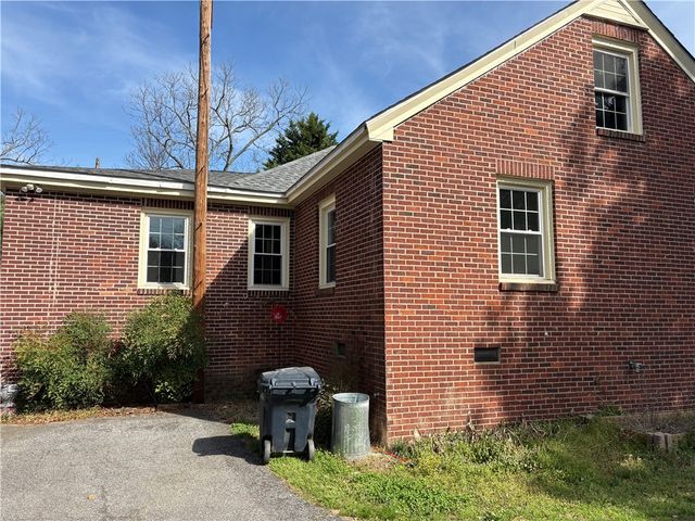 2609 East North Avenue, Anderson, SC 29625