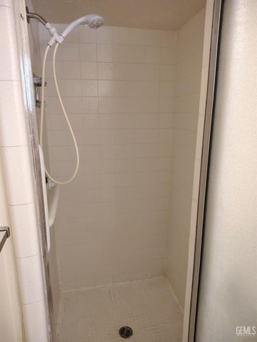 6001 Carter Avenue, Bakersfield, CA 93308