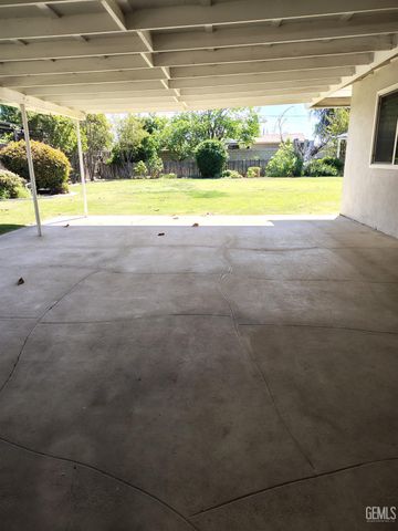6001 Carter Avenue, Bakersfield, CA 93308