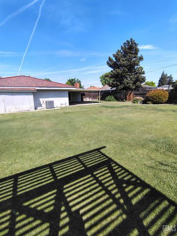 6001 Carter Avenue, Bakersfield, CA 93308