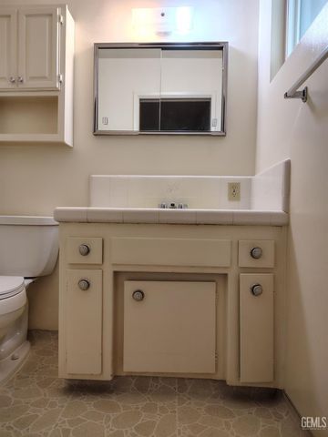 6001 Carter Avenue, Bakersfield, CA 93308