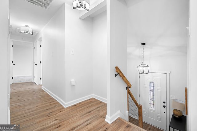 425 Worthington Hills Court, Roswell, GA 30076