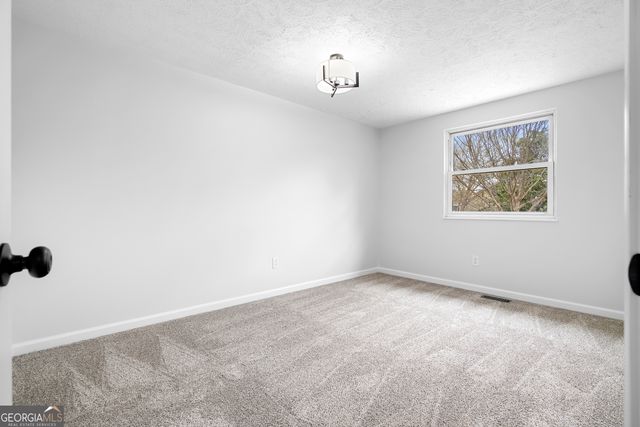 425 Worthington Hills Court, Roswell, GA 30076