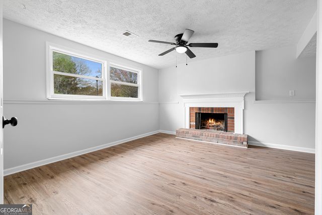 425 Worthington Hills Court, Roswell, GA 30076