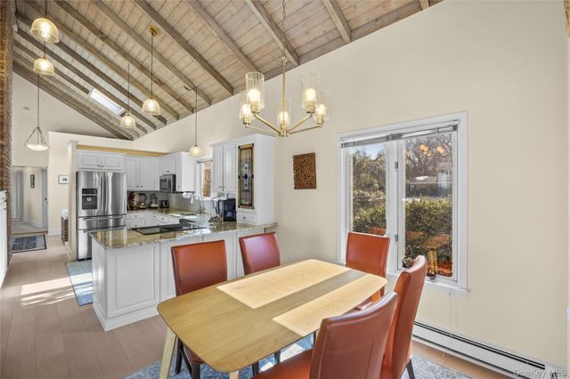 11 Seacliff Lane, Miller Place, NY 11764