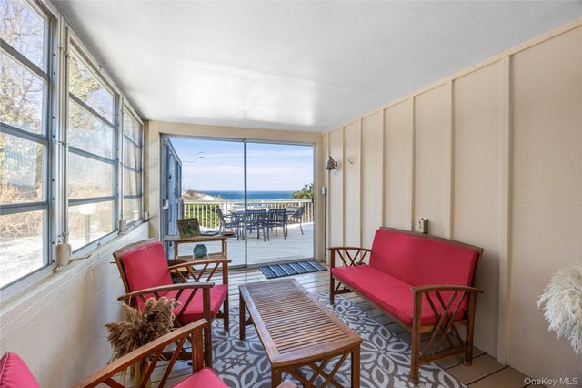 11 Seacliff Lane, Miller Place, NY 11764