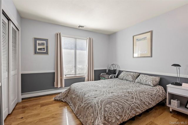 11 Seacliff Lane, Miller Place, NY 11764