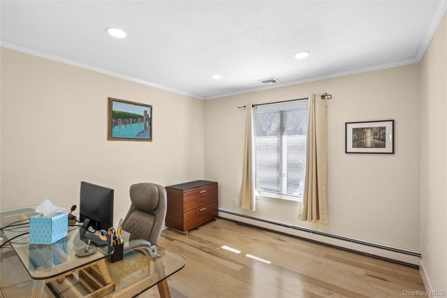 11 Seacliff Lane, Miller Place, NY 11764