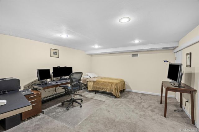 11 Seacliff Lane, Miller Place, NY 11764