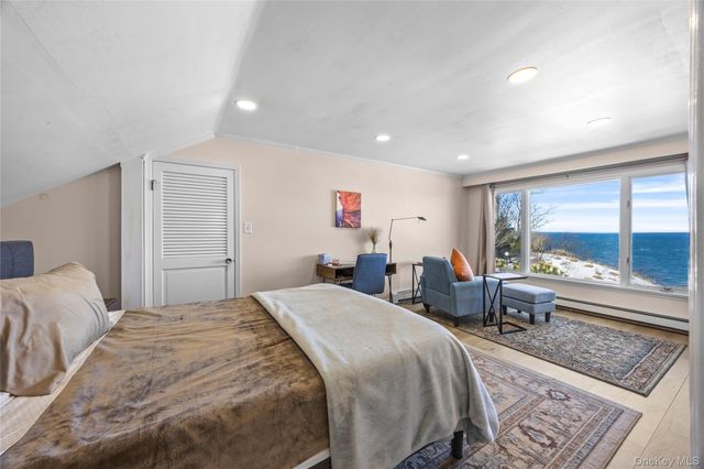 11 Seacliff Lane, Miller Place, NY 11764