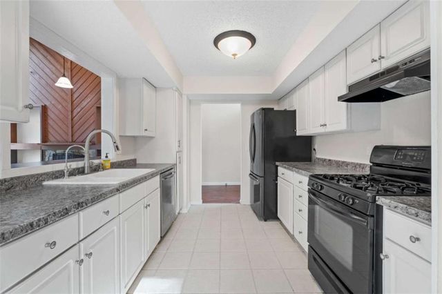 6658 Windwood Circle, Douglasville, GA 30135