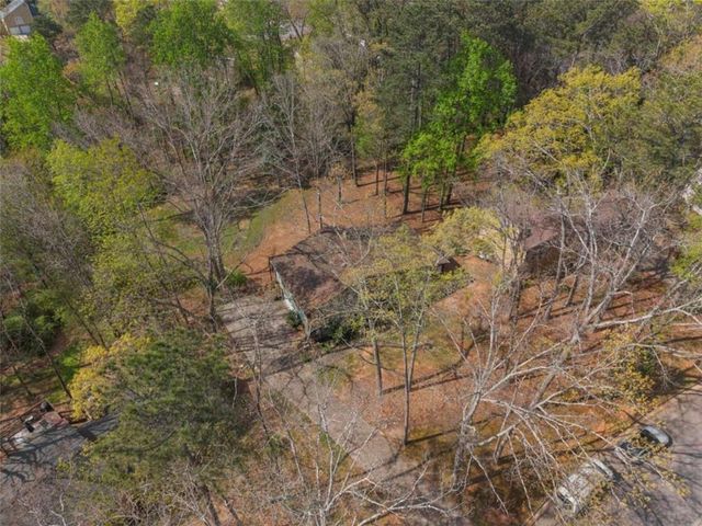 6658 Windwood Circle, Douglasville, GA 30135