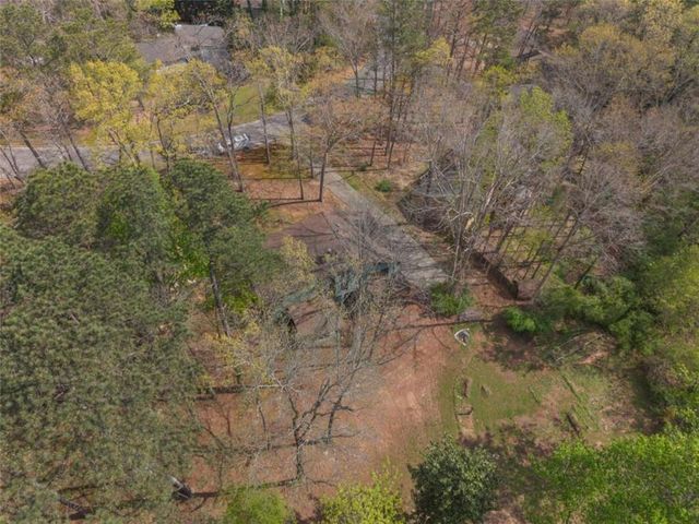 6658 Windwood Circle, Douglasville, GA 30135
