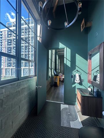 1749 NE Miami Ct 403, Miami, FL 33132