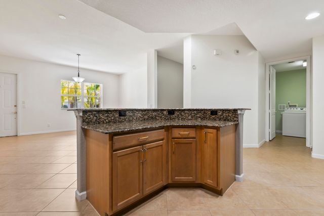 10520 SW Stephanie Way 2-104, Port St Lucie, FL 34987