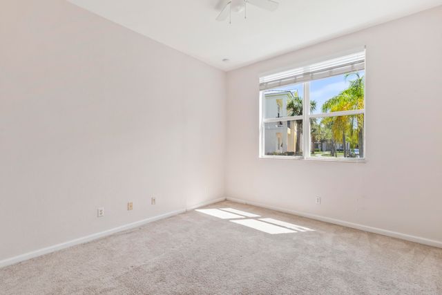 10520 SW Stephanie Way 2-104, Port St Lucie, FL 34987