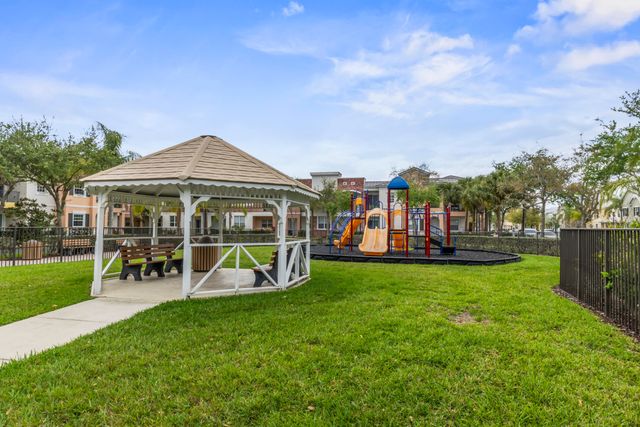 10520 SW Stephanie Way 2-104, Port St Lucie, FL 34987