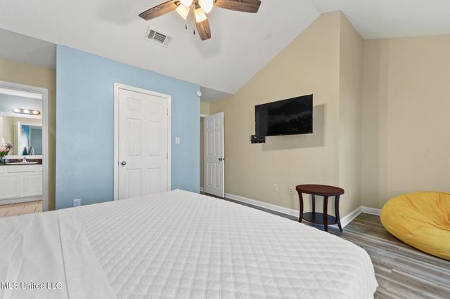 1171 Century Oaks Drive, B, Gulfport, MS 39507