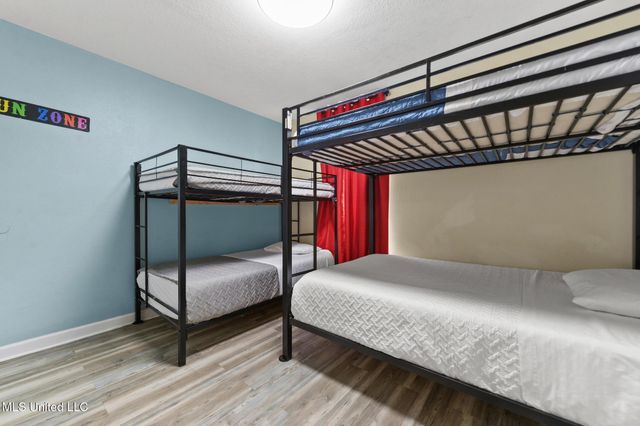 1171 Century Oaks Drive, B, Gulfport, MS 39507