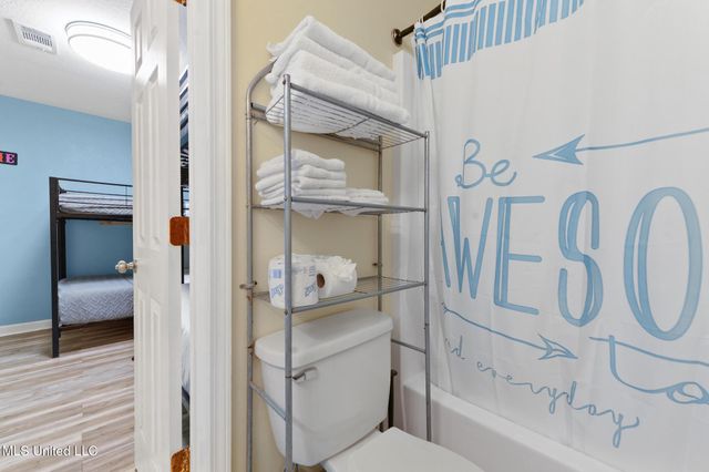 1171 Century Oaks Drive, B, Gulfport, MS 39507