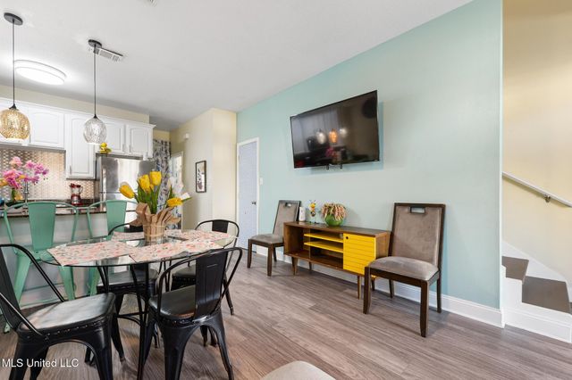 1171 Century Oaks Drive, B, Gulfport, MS 39507