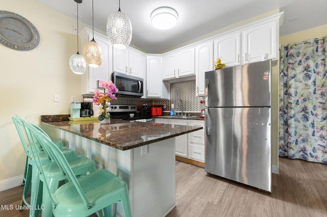 1171 Century Oaks Drive, B, Gulfport, MS 39507