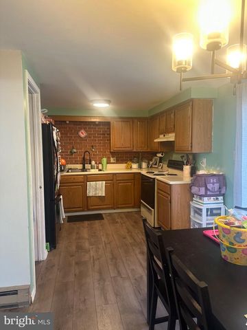649 E MAPLE ST, Mcconnellsburg, PA 17233