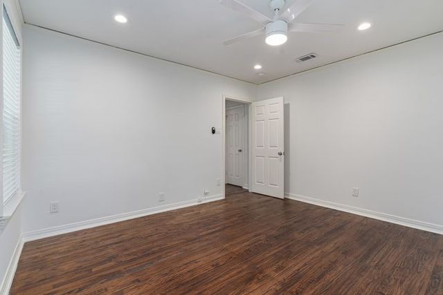 1231 Harlandale Avenue, Dallas, TX 75216