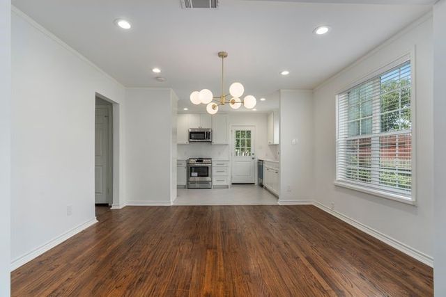 1231 Harlandale Avenue, Dallas, TX 75216