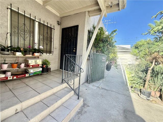 5940 Gundry Avenue, Long Beach, CA 90805