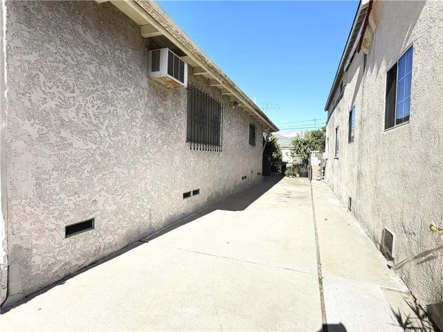 5940 Gundry Avenue, Long Beach, CA 90805