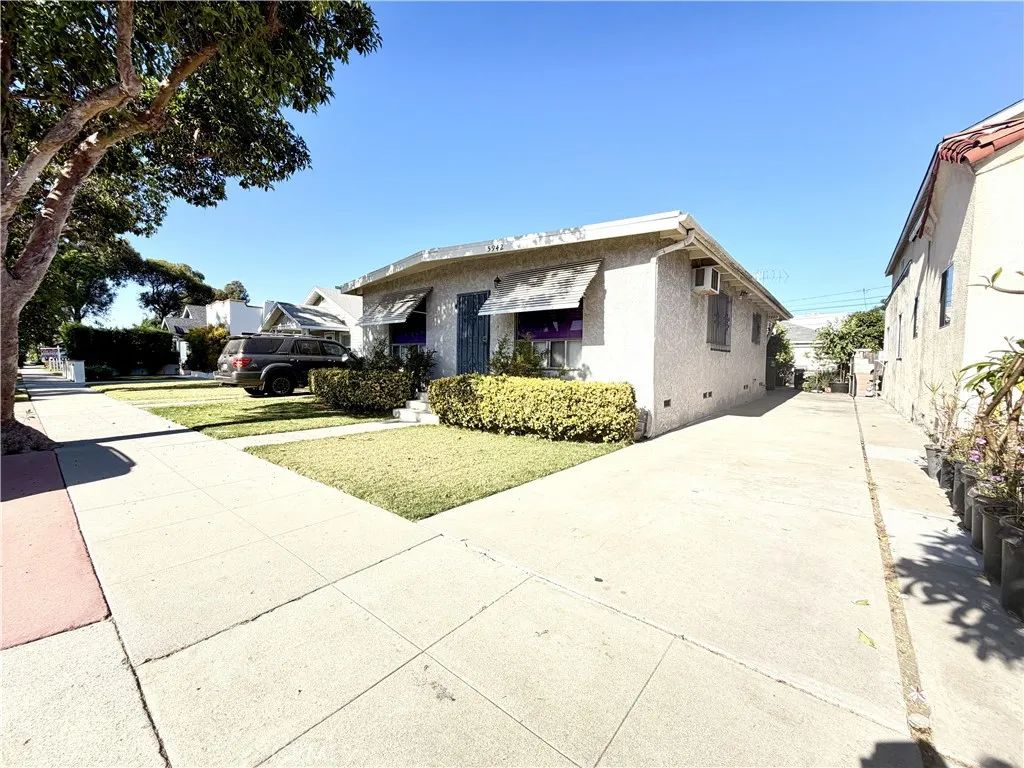 5940 Gundry Avenue, Long Beach, CA 90805