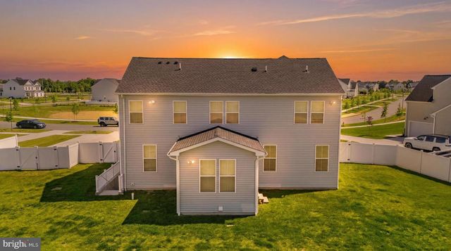 120 GOLDLEAF DR W, Middletown, DE 19709