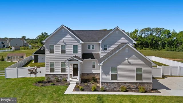 120 GOLDLEAF DR W, Middletown, DE 19709