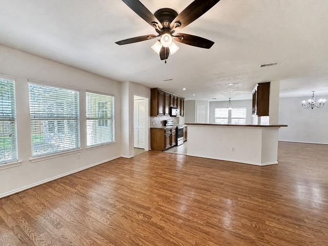 13 Sunnyvale Lane, Manvel, TX 77578