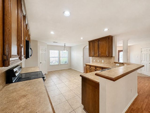 13 Sunnyvale Lane, Manvel, TX 77578