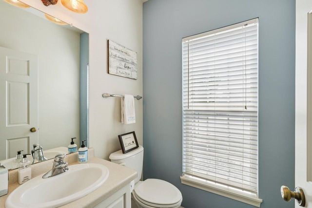 657 Cherrywood Drive, Waterford, WI 53185