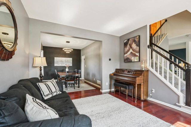 657 Cherrywood Drive, Waterford, WI 53185