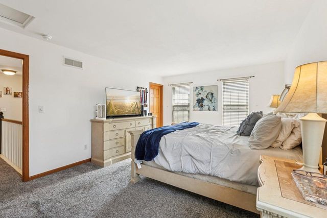 657 Cherrywood Drive, Waterford, WI 53185