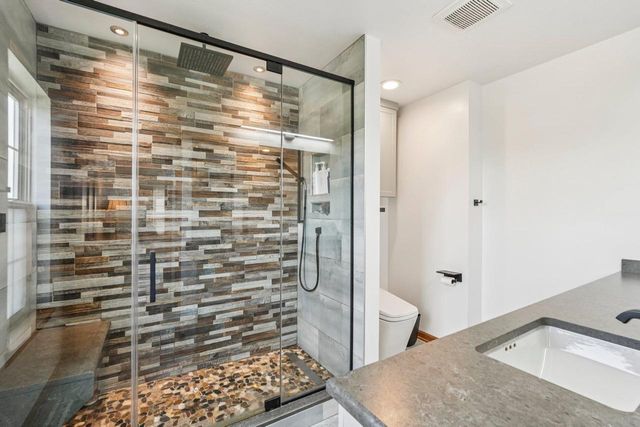 657 Cherrywood Drive, Waterford, WI 53185