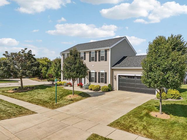 657 Cherrywood Drive, Waterford, WI 53185