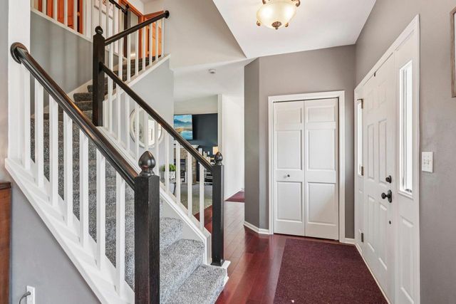 657 Cherrywood Drive, Waterford, WI 53185