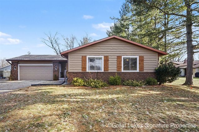 7528 Pinegrove Drive, Jenison, MI 49428