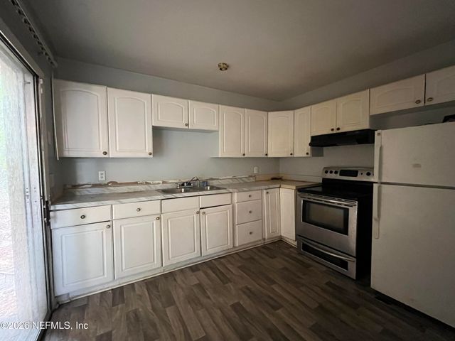 9058 JEFFERSON Avenue, Jacksonville, FL 32208