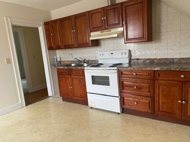55 Cole Street, Pawtucket, RI 02860