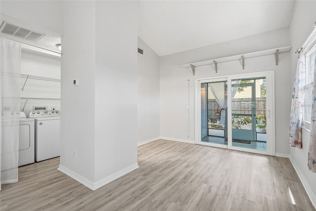 366 47TH AVENUE N 5, St Petersburg, FL 33703