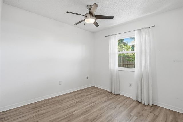 366 47TH AVENUE N 5, St Petersburg, FL 33703