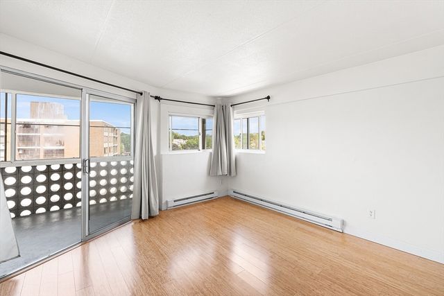 53 Melrose St 6F, Melrose, MA 02176
